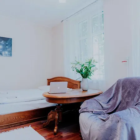 Ξενοδοχείο Bently Old Town 4*